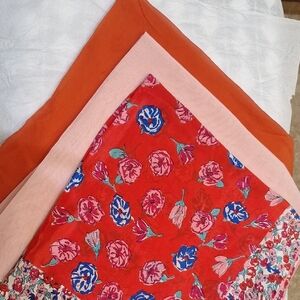Floral Patterned Scarves Set
